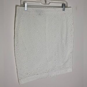 Talbots Size 12 Solid White Eyelet Pencil Straight Knee Length Skirt Fully Lined